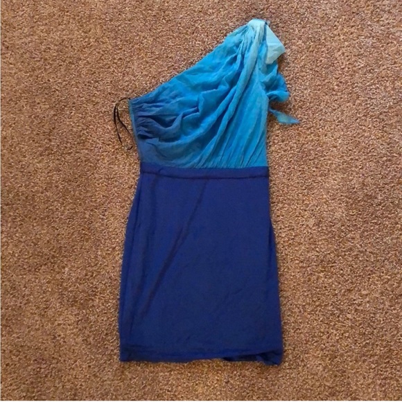 Bebe blue ombré color block asymmetric dress - Picture 2 of 3
